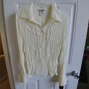 Cream crinkle blouse Lg lace accent button front